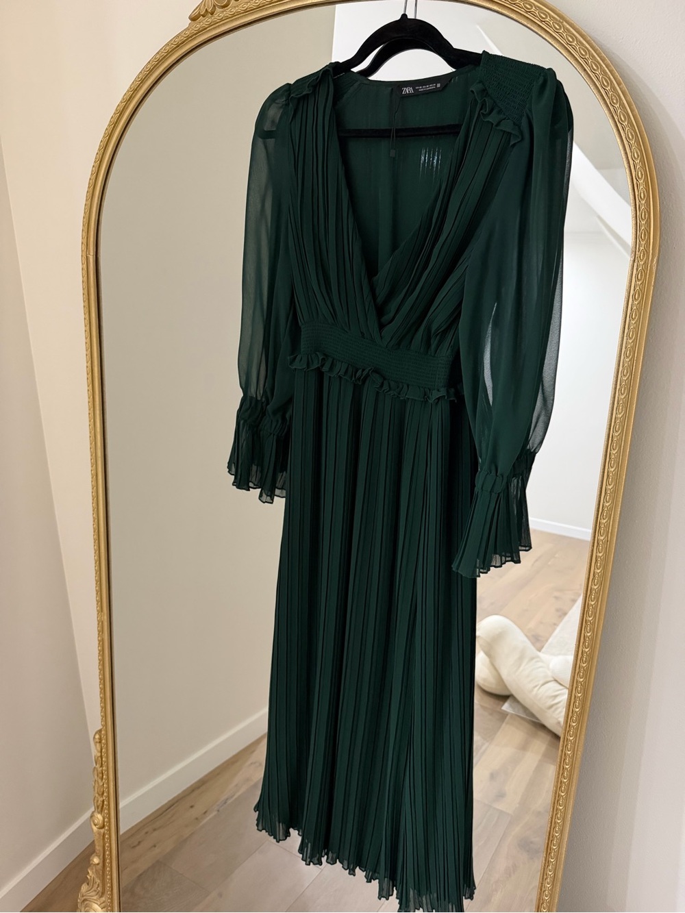 Zara Deep Green Pleated Midi Dress